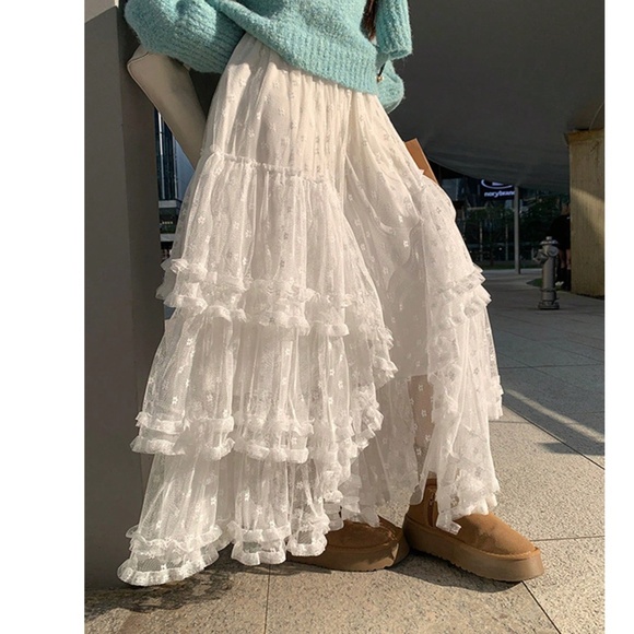 Boho Swiss Dot Lace Stretchy Waist Flared Ruffle Maxi Skirt - Picture 1 of 5